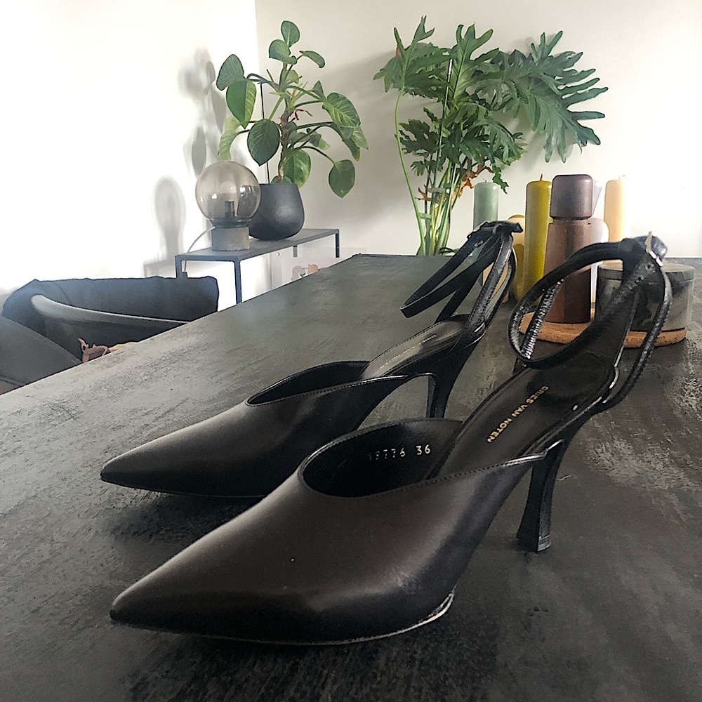 BNWT Dries Van Noten black pointed ankle strap mule pumps 36
